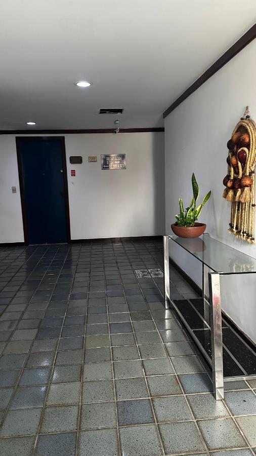 Apartamento Inteiro Frente Ao Mar De Ondina Salvador Extérieur photo